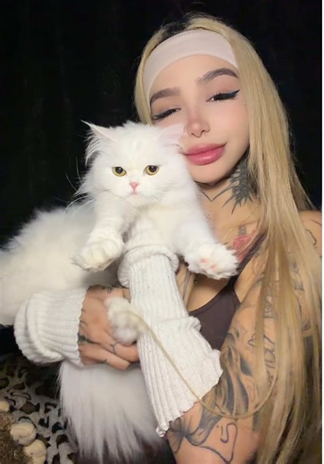 Videos de Barbievamp🧛‍♀️ (@barbie_vampi) con “son original - 𝙎↯”