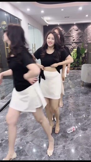 Plus-size slimming pants, not too tight or constricting, won't roll up. srhot #video #