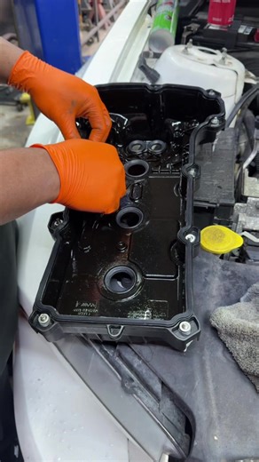 Valve cover change oxygen sensor change Ford Mustang 2013 #tiktokviral #athensga #fypシ゚viral #mechaniclife #automotive