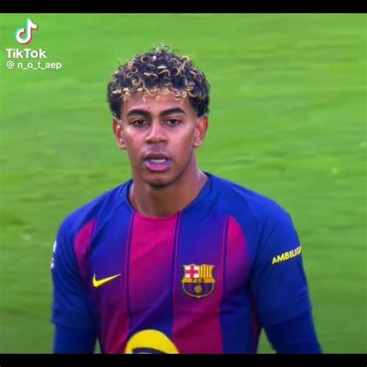 el peor edit pero no importa hoy ay un cumplañero de un Bro