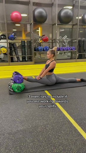 Strong & flexy exercises! #beginnerstretch #beginnerflexibilty #strongandflexible #stretchingtips #splitstips #splitstretches
