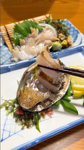 庄やの板前が新鮮なアワビを調理しました🔪✨