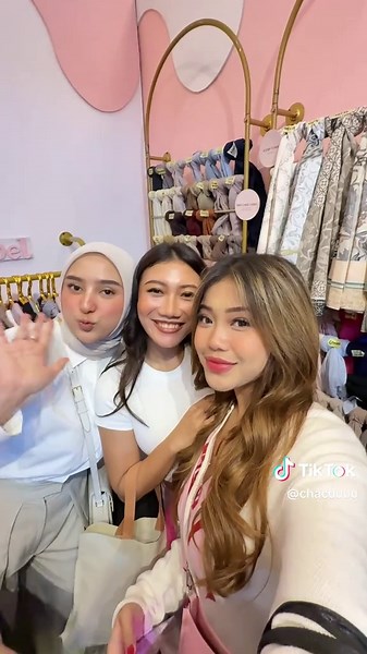 Review Jujur Dempul dan Shampoo Prank Terbaru
