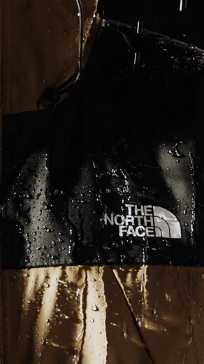 ¡Impermeabilidad garantizada con DryVent™! Las chamarras The North Face están diseñadas para sellar la tormenta y mantenerte seco. No dejes que el clima cambie tus planes.​ ¡Descubre la tuya en nuestras boutiques y online: https://bit.ly/3HZ6duS! ​ #TheNorthFaceMX #WePlayDifferent | The North Face