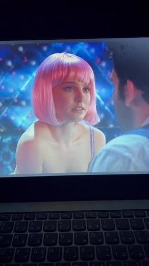 Closer 2004 Movie Scenes: Lying is the Most Fun a Girl Can Have