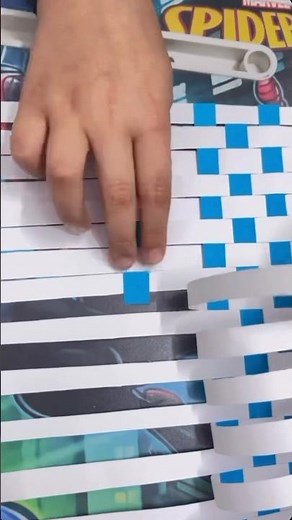 Easy mat weaving craft using paper strips | Perfect for kids and beginners #papercraft #weavingart