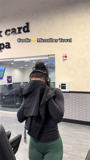 Now I don’t have to use my sweaty shirt to wipe my face 😅 #tiktokshop #cardio #microfibertowel #tiktokshopfinds