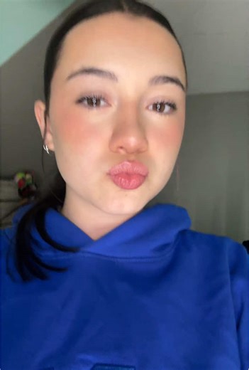 LILA🤿 (@lila.licious.secret)’s videos with EVERYWHERE I GOOO - Kayla