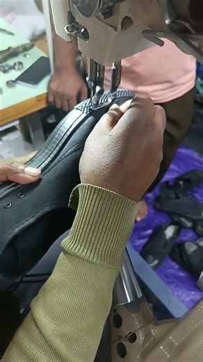 border Sewing machine