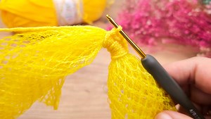 It's amazing. You'll love it. Crochet gift keychain making from onion net | Nurgül İle El Sanatları