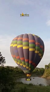 Hot Air Balloon Ride In The MaasaiMara🇰🇪 These Travellers Are Definitely Enjoying The Ultimate Safari Experience For The Long Weekend😎 *WA And From Only USD.399 You Can Get The Chance To Enjoy This Thrilling Experience Courtesy Of #BonfireDeals💯 𝐋𝐈𝐏𝐀 𝐏𝐎𝐋𝐄𝐏𝐎𝐋𝐄 𝐀𝐕𝐀𝐈𝐋𝐀𝐁𝐋𝐄 For The Best Deals Simply Send Us A DM or Contact 👇🏻 ☎️: 254 711222444, 254 715281211, 254 722879629, 254 729836336, 254 711222444, 254 733527398, 0202067788 📩: deals@bonfireadventures.com . . . #Maasai