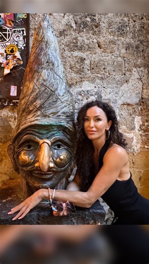 N A P O L I 🇮🇹 ITALY Where every bite of pizza tells a love story, Every sfogliatella whispers a sweet secret, And Castel dell’Ovo guards the dreams of centuries. From the view at Hotel Excelsior to the soul of the city — Napoli isn’t just a place… It’s a feeling that stays with you. 🍕✨🌊 But oh, the pizza… it makes memories and dreams. ⸻ #sofiamilos #napoli #italian #italianamerican #PizzaLoversParadise #SfogliatellaMagic #CastelDellOvo #bestpizza #LaDolceVita | Sofia Milos