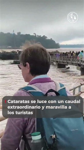 Cataratas se luce con un caudal extraordinario y maravilla a los turistas