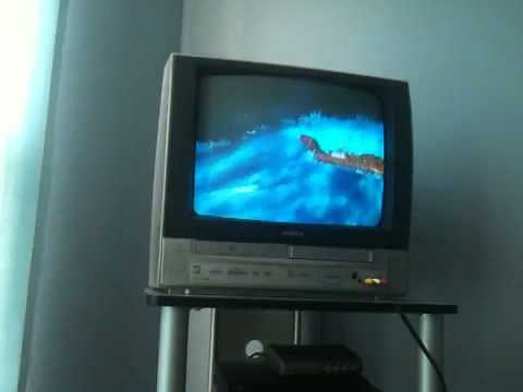 Opening to my 2000 vhs of Chicken run 6/16/14