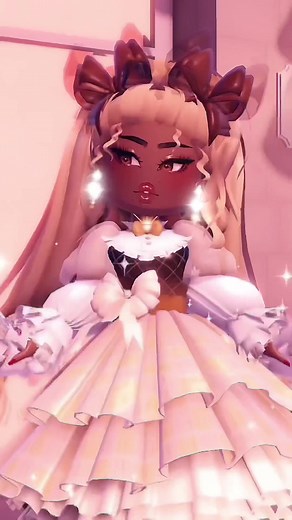 Restyling RK2 Outfits in Royale High