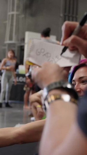 Watch what happens when she reads the note😂 #comedy #reels #hypnosis #comedyvideos #comedyshow | Worlds Coolest Hypnotists