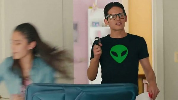 Verizon TV Spot, 'Packing Up'