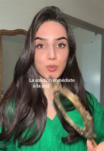 mes produits marabouts à moi 🤫✨ (je voulais dire L’Oréal au lieu de Genesis) huile de jojoba @Aromazone_officiel huile de coco @Huiles La Tourangelle soin kératin alpha sleek @L’Oréal Professionnel glycolic gloss @L'Oréal Paris France acide glycolique @The Ordinary @Klorane galanga @Kérastase genesis @L’Oréal Paris anti-chute @Vichy Laboratoires anti-chute