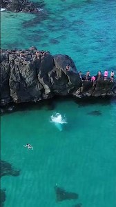 📍 Waimea Bay Beach #oahu #hawaii #hawaiibeach #waimeabay