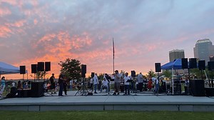 Salsa Sal Pa’Fuera — Connecting Point