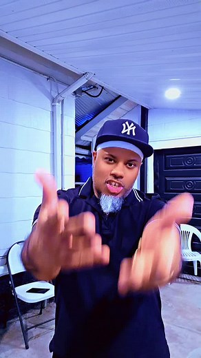 Pack yuh bag and leh we guh fight fah house and land. @Rick Ramoutar big song bro. #fypシ゚viral #guyanesetiktoker🇬🇾 #trinidadtiktoker🇹🇹 #douglabai🇬🇾 #itsabetterhopething🇬🇾 @Damion Harris @dahanil1980