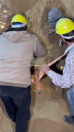 Jai Shree Mahakal😱#ytshorts#trending#gold#horror#mahakal#gost#mahadev#viral#honted#viral#shorts P-5