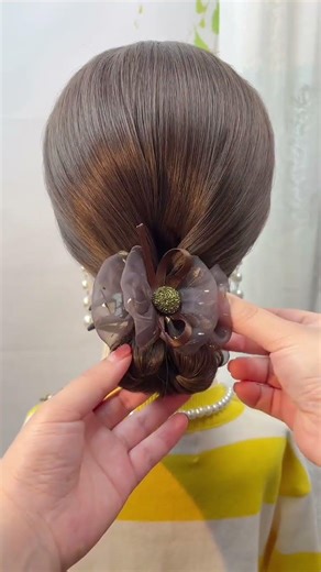 Spring's 5 Best Hairstyles: Step-by-Step Tutorials for Flawless Updos