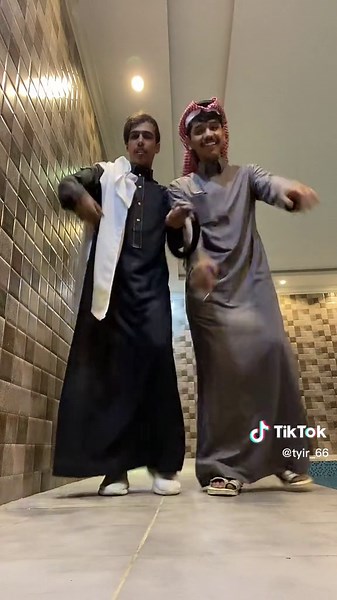 ‏جانم اسمك كتبته بقلبي🦟#سعود_المكاحله #علي_اللبدان