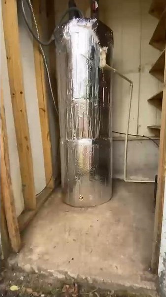 “Hot” Water Heater Insulation, Yes or No?#plumbing #waterheater