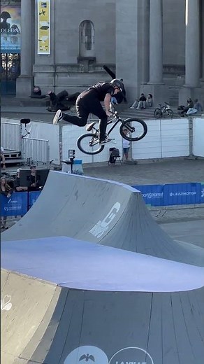 FEMALE BEST TRICK @ URBAN SESSIONS #bmx
