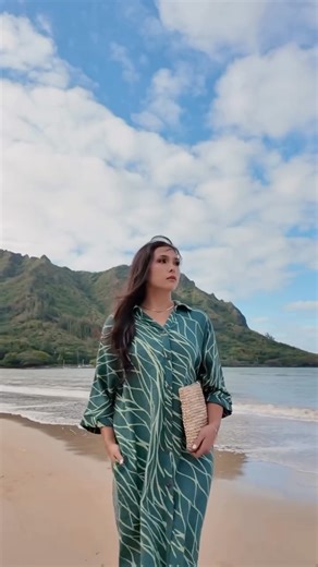 Lexbreezy Hawai’i | Alohawear | Hawaiian Resortwear on Instagram: "We’re stepping into 2026 with something new 👀✨ Designed for how you move, live, and wear aloha every day. Coming soon… Friday January 23 Sign up for our email newsletter for VIP access to shop early #LexBreezyHawaii #NewSeason"