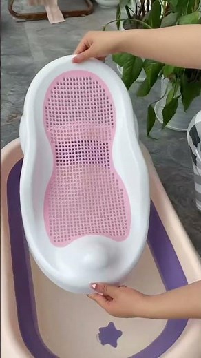 The 3-in-1 baby bath set parents are calling the safest and easiest way to bathe newborns at home