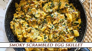 Smoky scrambled egg skillet with potatoes & spinach | Easy breakfast recipe
