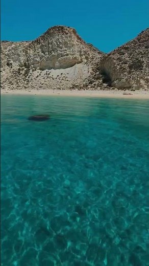Koufonisia 💙🏖️Tiny islands, endless shades of turquoise and the true spirit of the Cyclades.