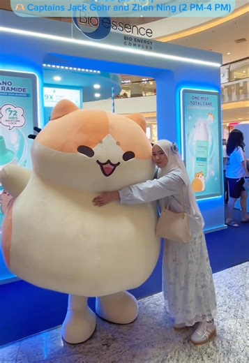 Jom ikut I ke Bio-essence Beauty Questland 2.0! ✨ 💧Mist – 9x Nano Ceramide, skin hydrated & glowing 💧 Serum – Penetrates 20 layers deep, 72h hydration, barrier stay kuat 💧 Moisturizer – With Vitamin B5, stabilize & hydrate kulit I’m Obsessed! Kena try untuk kulit hydrated & glowy! 📅 Meet & Greet Captains: \t•\t22 Nov, Sat: Art Lai 2-4 PM & Bichi Mao 5-6 PM \t•\t23 Nov, Sun: Jack Gohr & Zhen Ning 2-4 PM Jumpalah dorang & glow together! ✨ @Bio-essence Malaysia @Watsons Malaysia #bioessencemy #