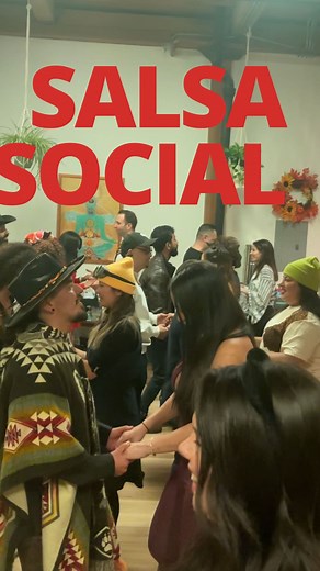 Exactly one week ago, I had the honor of hosting a sold-out Salsa Social Fundraiser for the @streetvendorsofchicago …and together, we raised $1,675! 💃🏽✨ I’m beyond grateful to everyone who made this night possible. 🙏🏽🥹 Huge shoutout to our incredible vendors @poncerestaurant_ and @suncatcherbrewing , our amazing salsa instructor @sixfootsmile for leading such a fun and vibrant class, our bartender @kristijona_ , and @grizworl for creating the event graphic that kicked it all off. 🚀 Thank y