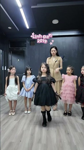 Kid models take on a super cute outfit styling challenge#bybacademy #thanhhuyennguyen#daotaonguoimau