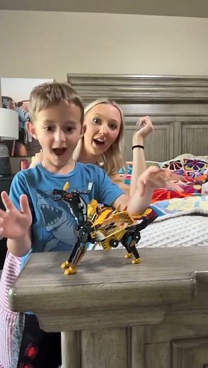 2-in-1 Transforming Race Car Dinosaur Toy