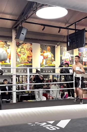 Chinese Boy Fights with Boxing Techniques