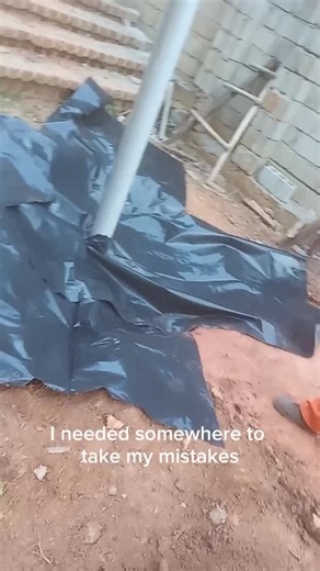 Transforming my space, one step at a time. Watch as I expertly navigate the process of creating a soakaway pit. From planning to execution. #