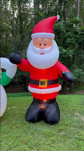 2014 Gemmy Airblown Inflatable Walmart 10ft Christmas Santa