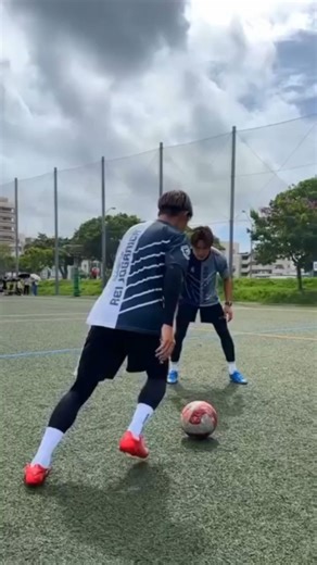 football skills tutorial #ronaldo #football #skills 🔥