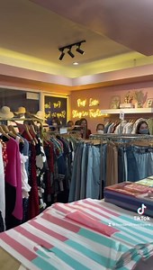 SUPOT ALL YOU CAN 99 PESOS LANG? 😱 Ang inaabangang “Supot All You Can” ng Sneak Peak Botique, bukas na, Disyembre 10! Huwag papahuli dahil sa halagang 99 pesos, makakapamili ka na ng mga damit gaya ng Korean Dress, Tops, Shorts, T-Shirts, Pants, at Skirts at pwedeng pwede pang punuin ang iyong supot. Sneak Peek Boutique is located at the Ground floor Romulo Place Bldg. Romulo Blvd. (in front of TSU Gym, beside Marsvin Unli wings). They are open Monday to Sunday from 10:00 AM to 7:00 PM. MORE ON