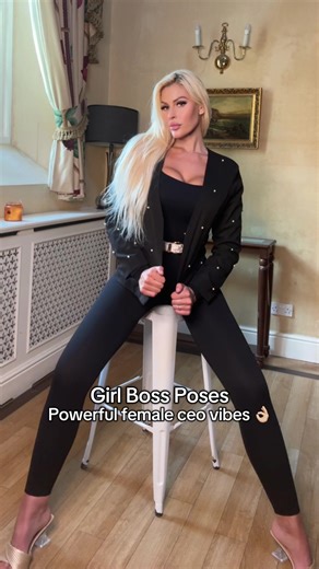 Empowering Girl Boss Poses for Your Photoshoot