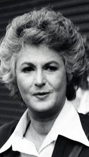 At the 28th Annual Tony Awards, Bea Arthur performed the song “There Goes My Life” from the musical A Mother’s Kisses, a show that never opened on Broadway, closing on the road in 1968. Bea Arthur - There Goes My Life (from A Mother’s Kisses) - 28th Annual Tony Awards (1974) #beaarthur #theregoesmylife #amotherskiss #tonyawards #classictv #musical #musicaltheatre #broadway #broadwaymusical #theatre #thegoldengirls #goldengirls #maude #allinthefamily #dorothyzbornak #mame #earworm #songoftheday #