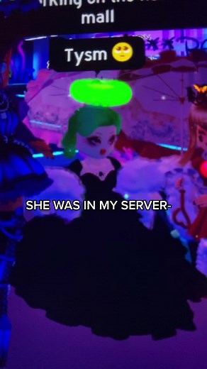 SHE IS SOO NICE #royalehigh #alienhalo