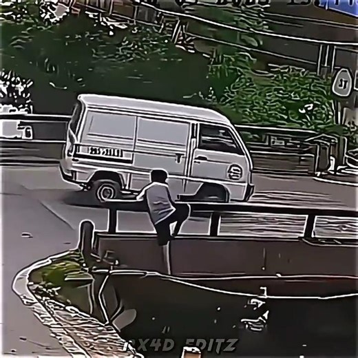 Moment when the boy showed reflex like a Super Saiyan ⚡🔥#shorts #songoku #dragoball