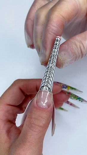 Long pointy nails only 💅 | Four Nine Looks