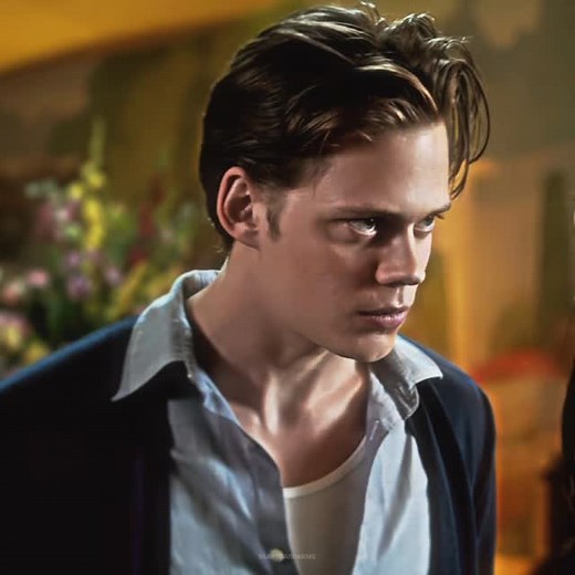 @skarsgardarms | just a quick roman edit 😌 scp: @tellerscps 💟 #billskarsgard #romangodfrey #hemlockgrove #billskarsgård #billskarsgårdedit #edit | Instagram