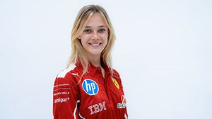 La Ferrari punta su Alba Larsen: chi è la 17enne protagonista nella F1 Academy